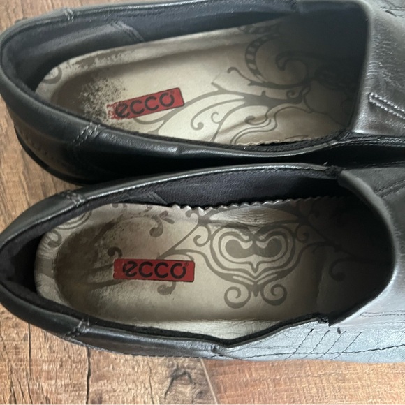 Ecco Slip On Black Leather Loafers For Women Sz 39 EU // 8 US - Picture 15 of 16